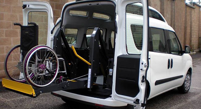veicolo trasporto disabili